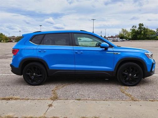 2022 Volkswagen Taos SE