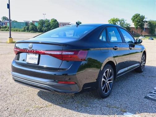 2025 Volkswagen Jetta Sport