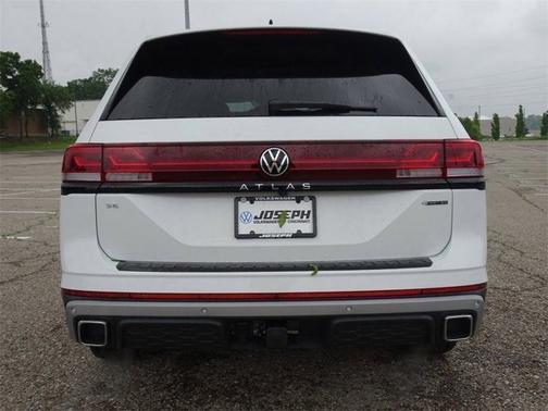 2025 Volkswagen Atlas 2.0T Peak Edition