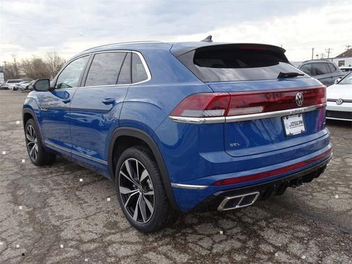 2025 Volkswagen Atlas Cross Sport 2.0T SEL Premium R-Line