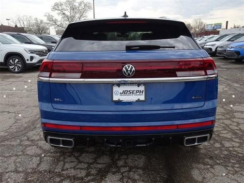 2025 Volkswagen Atlas Cross Sport 2.0T SEL Premium R-Line