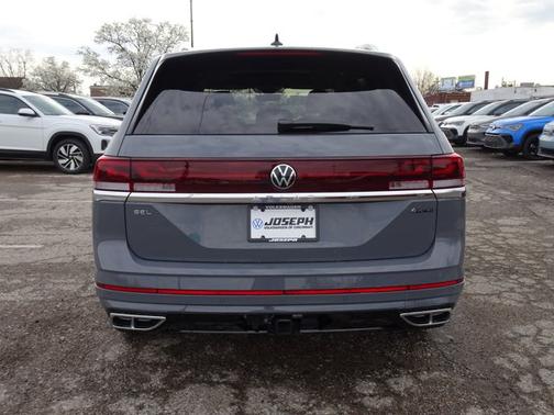 2025 Volkswagen Atlas 2.0T SEL Premium R-Line