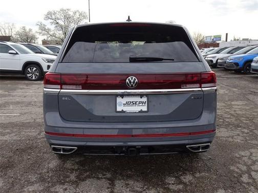 2025 Volkswagen Atlas 2.0T SEL Premium R-Line