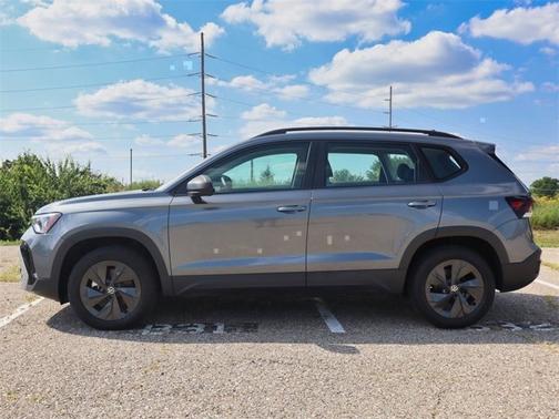 2025 Volkswagen Taos S