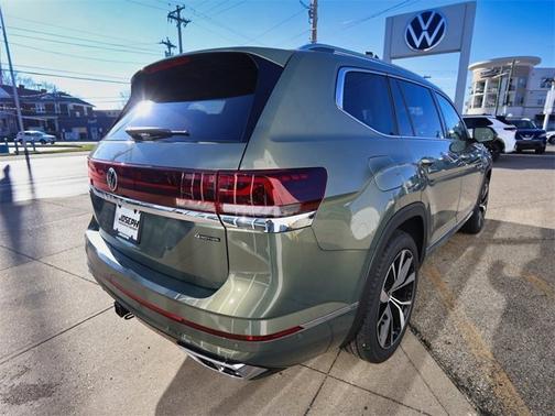 2026 Volkswagen Atlas 2.0T SEL Premium R-Line