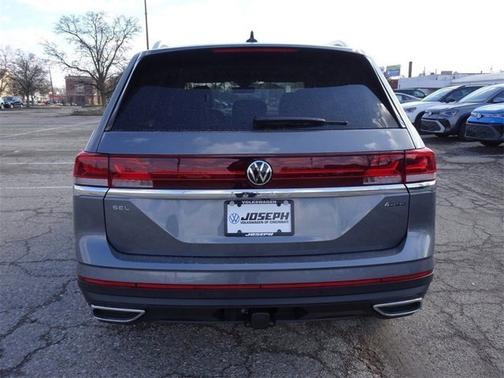 2025 Volkswagen Atlas 2.0T SEL