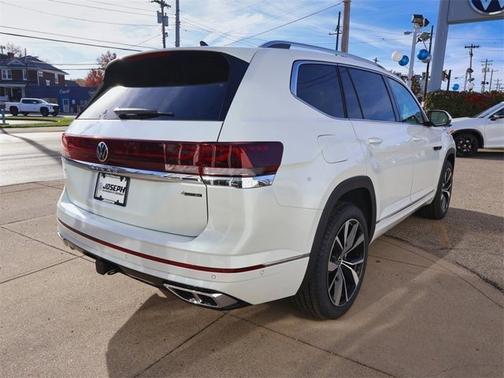 2026 Volkswagen Atlas 2.0T SEL Premium R-Line