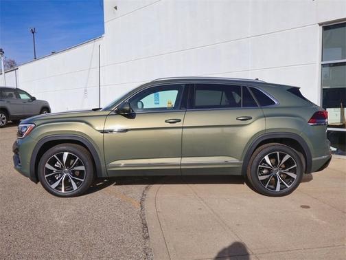 2025 Volkswagen Atlas Cross Sport 2.0T SEL Premium R-Line