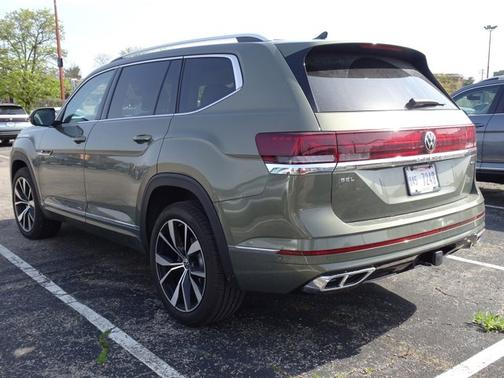 2025 Volkswagen Atlas 2.0T SEL Premium R-Line