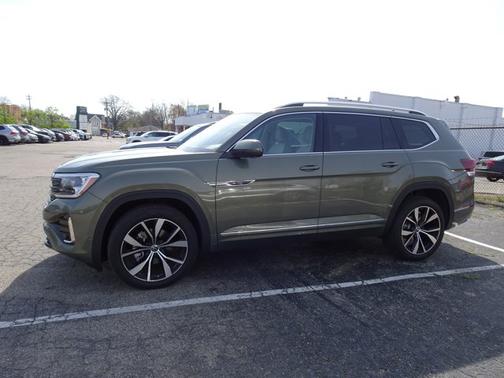 2025 Volkswagen Atlas 2.0T SEL Premium R-Line