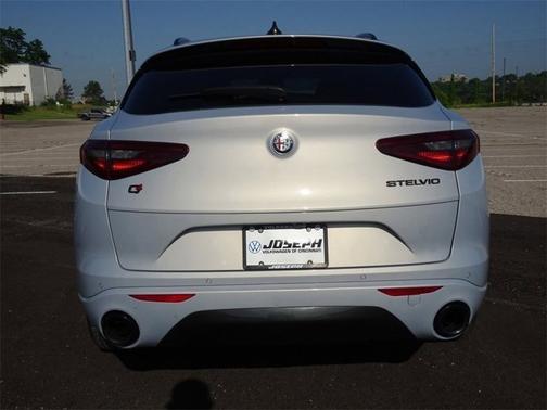 2020 Alfa Romeo Stelvio Ti