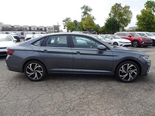 2025 Volkswagen Jetta SEL