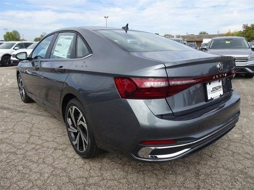 2025 Volkswagen Jetta SEL