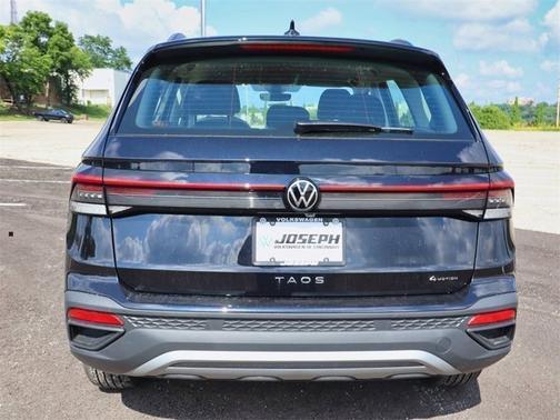 2025 Volkswagen Taos S