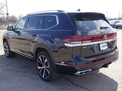 2025 Volkswagen Atlas 2.0T SEL Premium R-Line