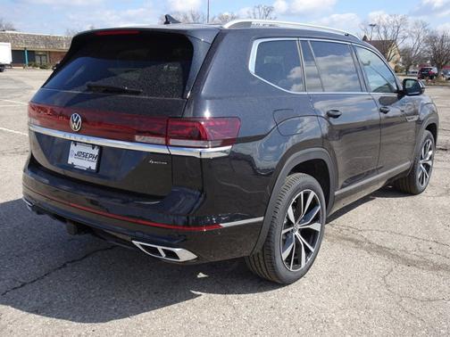 2025 Volkswagen Atlas 2.0T SEL Premium R-Line