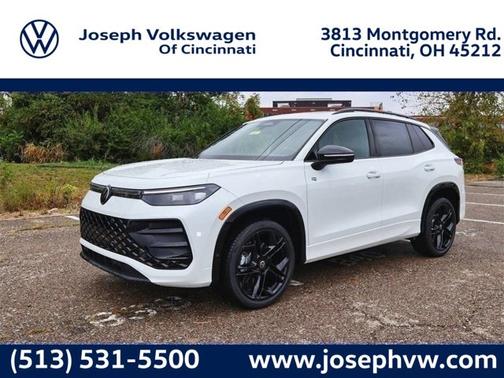 2025 Volkswagen Tiguan SE R-Line Black