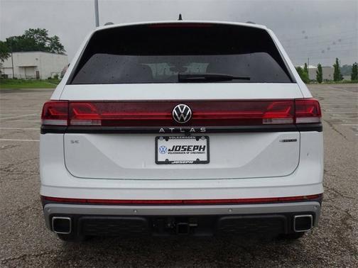 2025 Volkswagen Atlas 2.0T Peak Edition