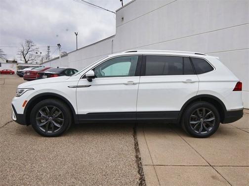 2022 Volkswagen Tiguan SE