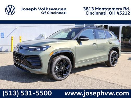 Avocado Green w/Deep Black Roof 2026 Volkswagen Tiguan SE R-Line Black