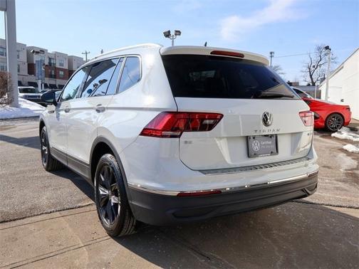 2024 Volkswagen Tiguan SE