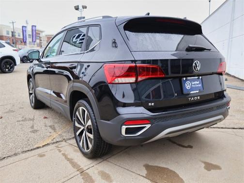 2022 Volkswagen Taos SE