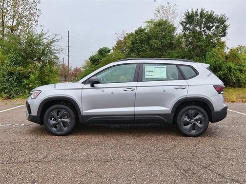 2025 Volkswagen Taos S