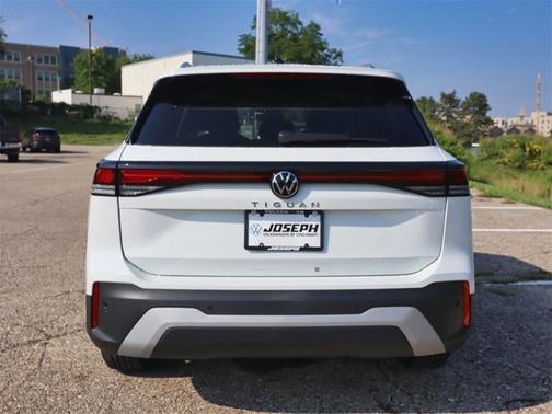 2025 Volkswagen Tiguan S