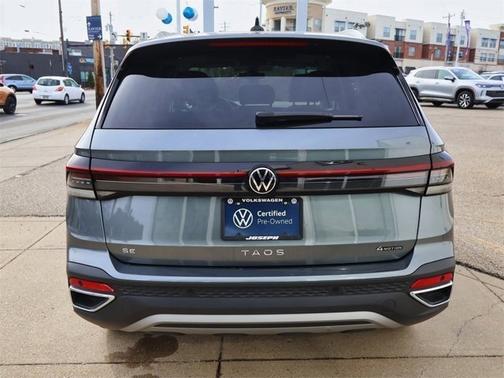 2025 Volkswagen Taos SE