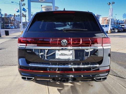2026 Volkswagen Atlas 2.0T SEL Premium R-Line