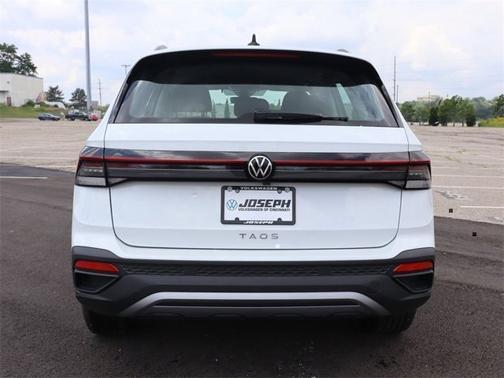 2025 Volkswagen Taos S