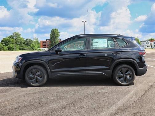 2025 Volkswagen Taos S