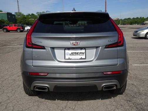 2023 Cadillac XT4 AWD Premium Luxury