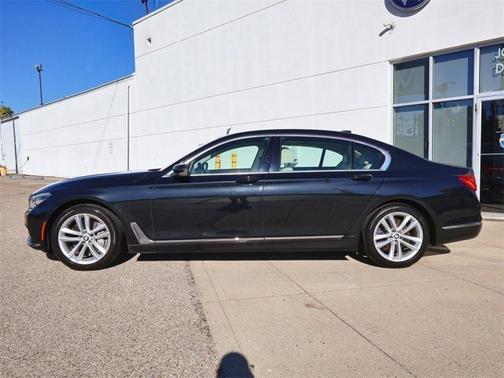 2018 BMW 750 i xDrive
