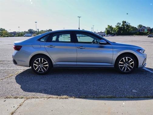 2025 Volkswagen Jetta SE