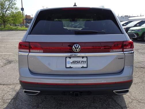 2025 Volkswagen Atlas 2.0T SEL