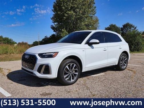 2023 Audi Q5 S line Premium