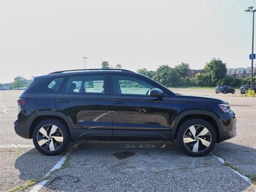 2025 Volkswagen Taos S