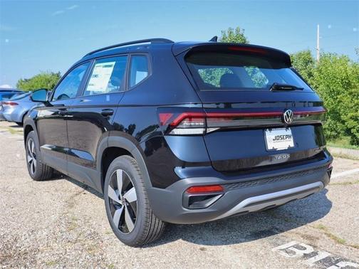 2025 Volkswagen Taos S