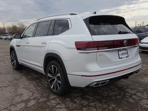 2025 Volkswagen Atlas 2.0T SEL Premium R-Line