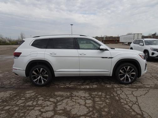 2025 Volkswagen Atlas 2.0T SEL Premium R-Line