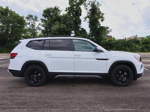 2025 Volkswagen Atlas 2.0T Peak Edition