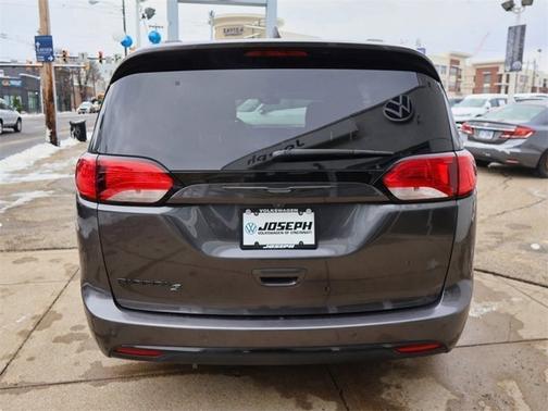 2019 Chrysler Pacifica Touring-L Plus