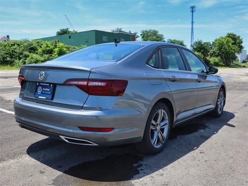 2021 Volkswagen Jetta 1.4T R-Line
