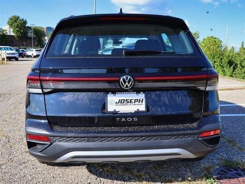 2025 Volkswagen Taos S