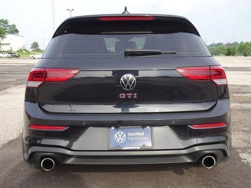 2022 Volkswagen Golf GTI SE