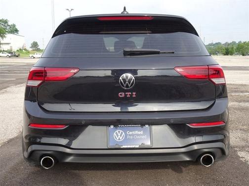 2022 Volkswagen Golf GTI SE