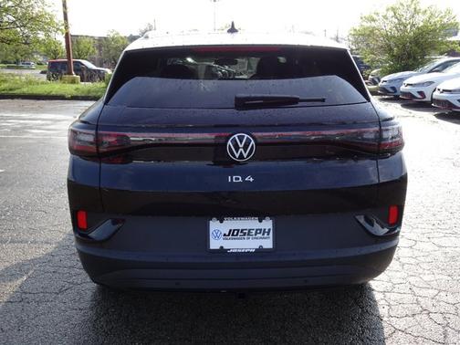 2025 Volkswagen ID.4 Pro