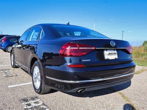 2017 Volkswagen Passat 1.8T S