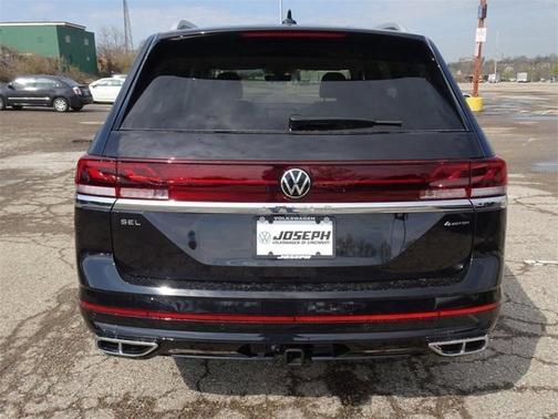 2025 Volkswagen Atlas 2.0T SEL Premium R-Line